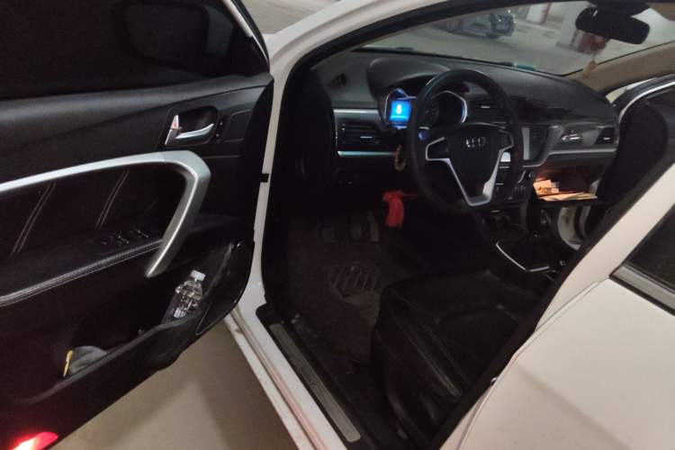 Used Geely Auto Emgrand 2017 Sedan Million Edition 1.5L Manual - Upward Version