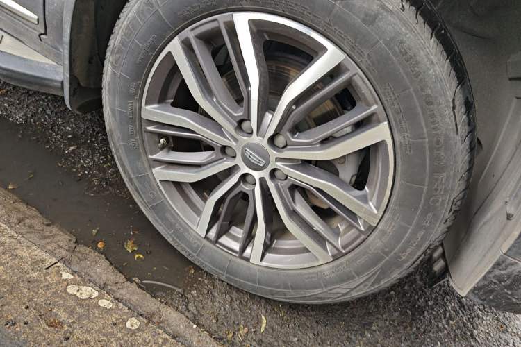 Used Geely Auto Emgrand X7 Sport 2020 1.8TD DCT ZhiZun PRO Exterior 7