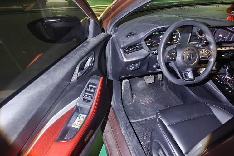 Used MG 5 2022 180 DVVT CVT Youth Luxury Edition