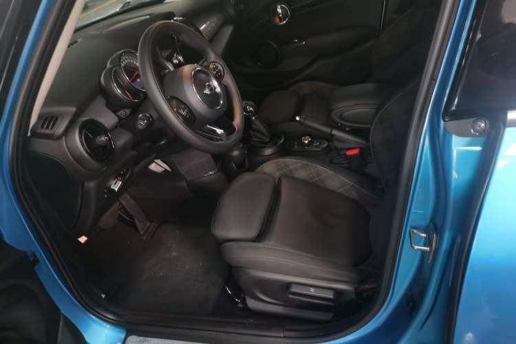 Used MINI 2016 1.5T COOPER Five-Door Edition