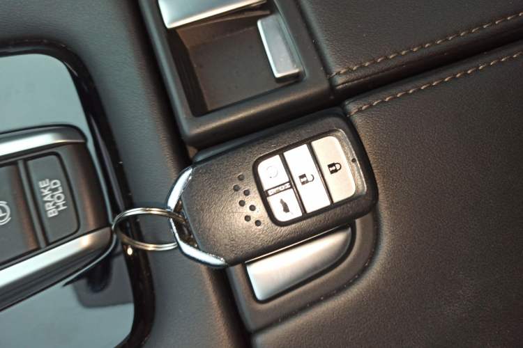 Used Honda UR-V 2020 370TURBO Two-Wheel Drive Luxury Edition