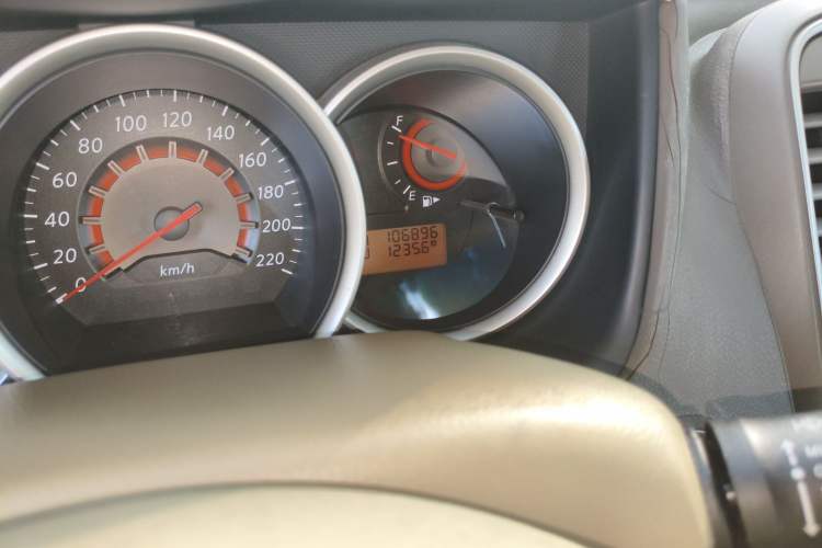 Used Nissan Sylphy 2009 2.0XL CVT Luxury Edition Odometer Close Up