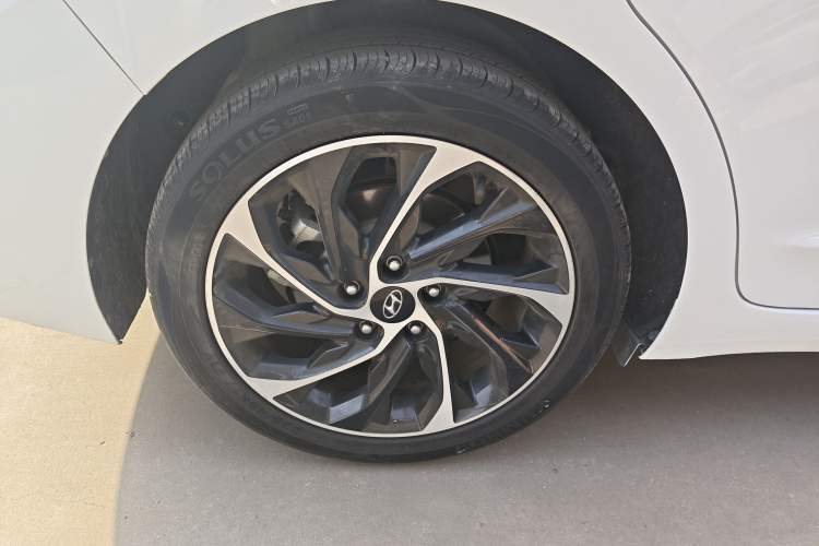 Used Hyundai Elantra (6th Generation / Lingdong) 2020 1.5L CVT Smart & Stylish – Elite Version