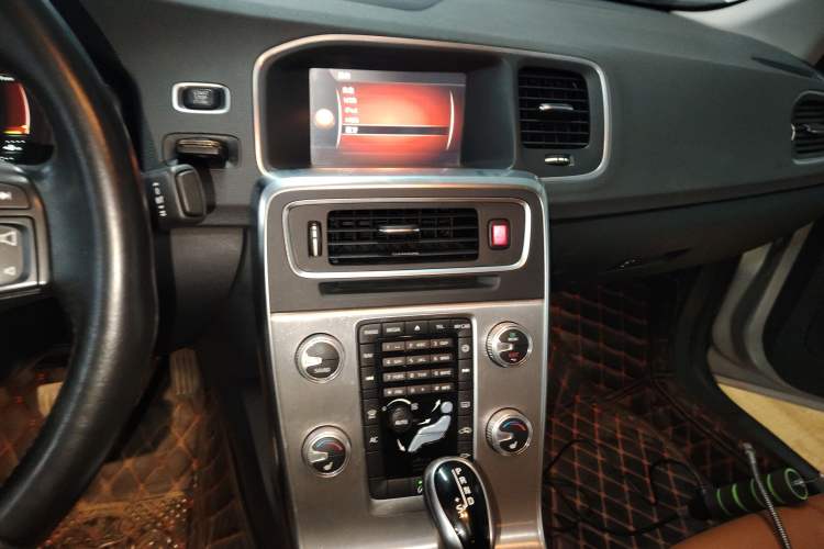 Used Volvo S60 2018 S60L T4 Zhiyuan Edition