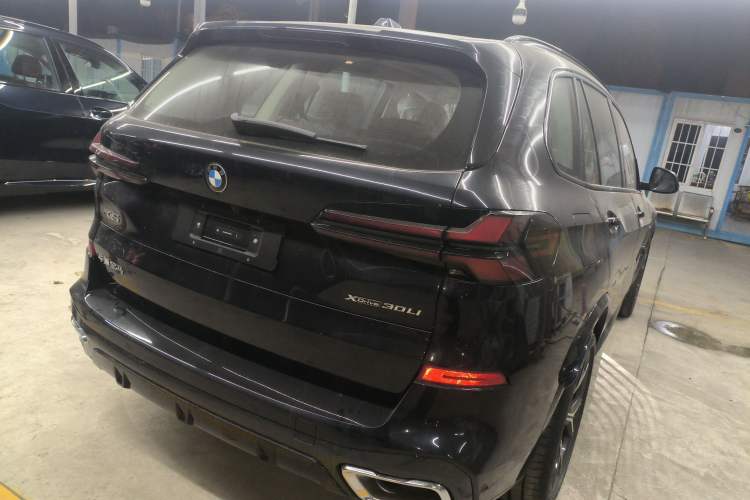 Used BMW X5 2026 Model, xDrive 30Li Prestige M Sport Night Package
