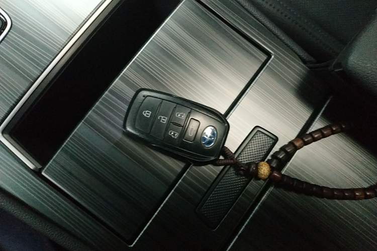 Used Toyota SIENNA 2023 2.5L Hybrid Ultimate Edition Vehicle Key