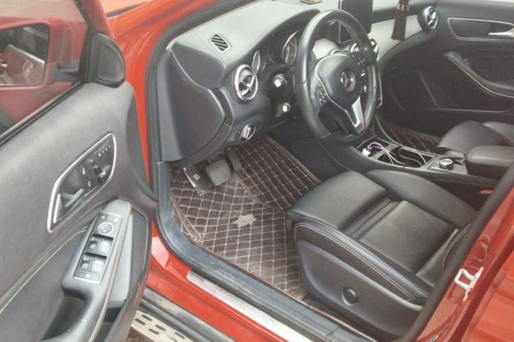 Used Mercedes-Benz GLA 2016 GLA 220 4MATIC Fashion Edition
