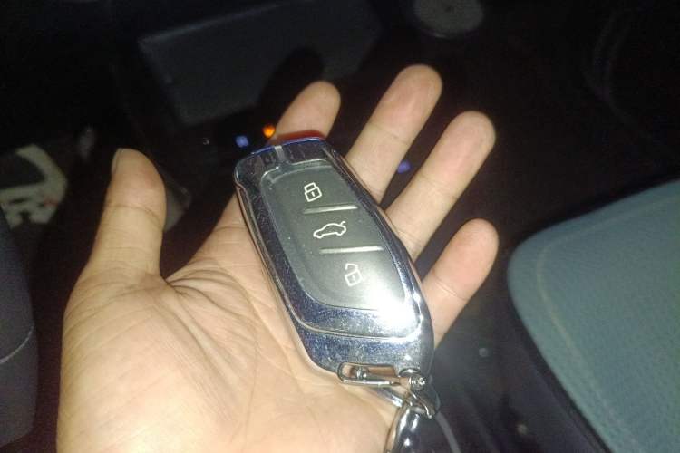 Used MG 4 EV 2022 520 km Flagship Edition