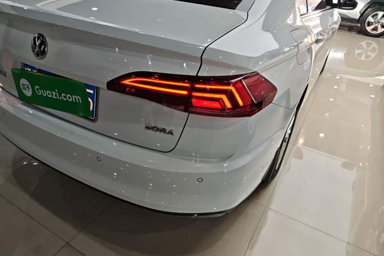 Used Volkswagen Bora 2019 1.5L Automatic Comfort Model Right Rear Taillight