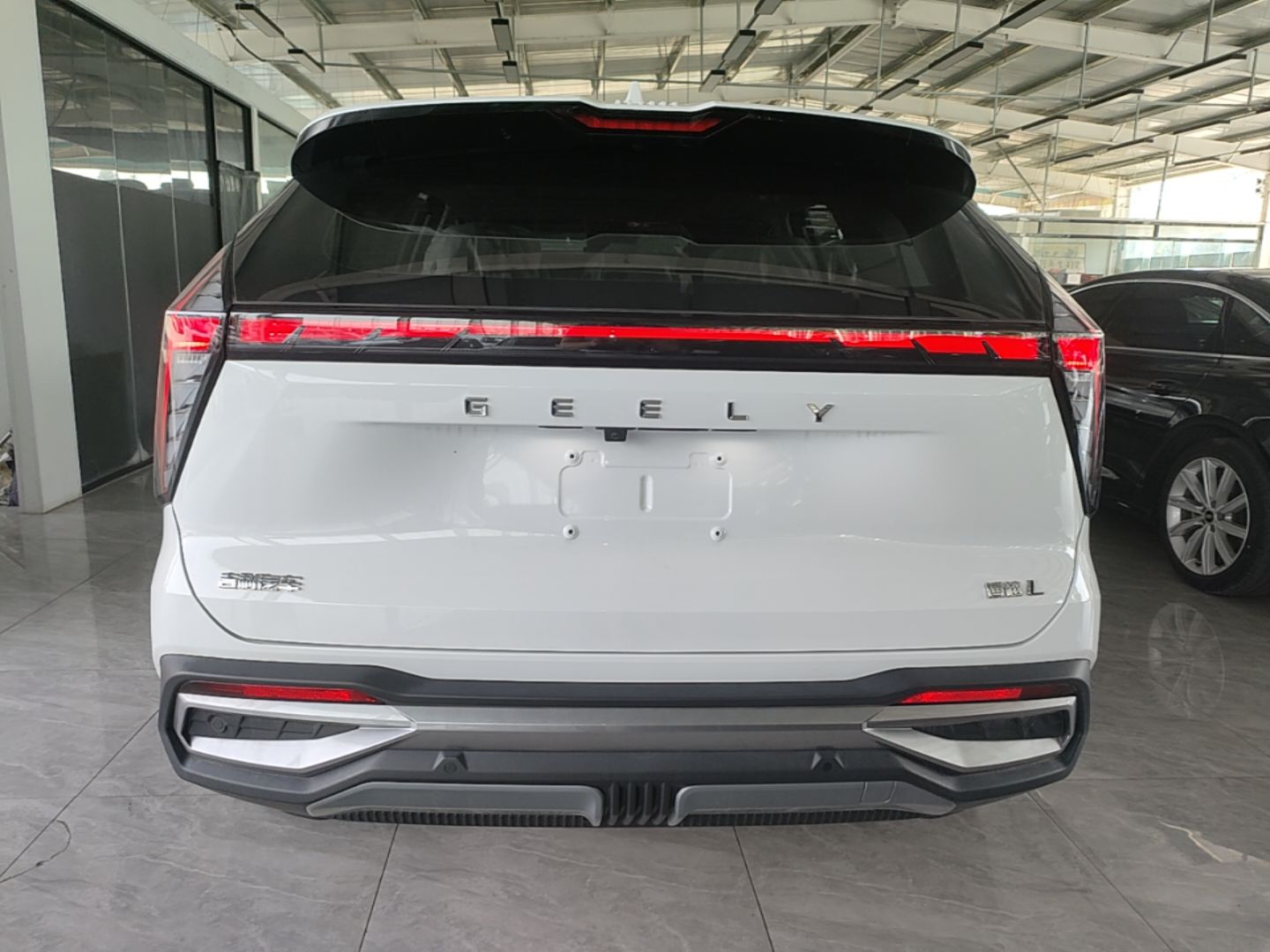 Geely Auto FX11 2024 1.5TD DCT Flagship Edition — снимка 5