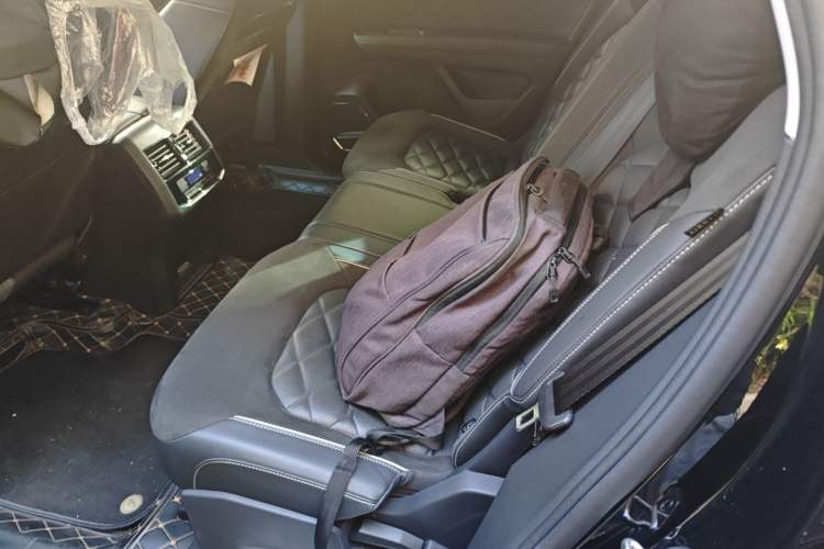 Used Volkswagen Teramont X 2020 380TSI Four-Wheel Drive Prestige Luxury Edition Left Rear Seat