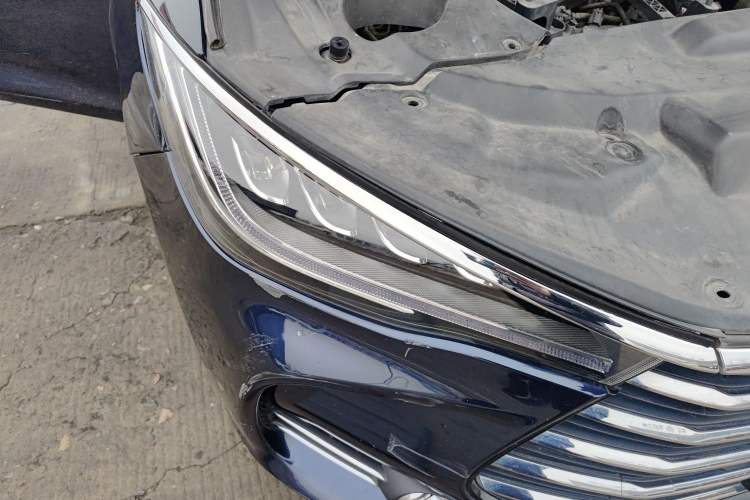 Used BYD Song MAX 2017 1.5T Automatic Smart Connect Luxury 7-Seater
