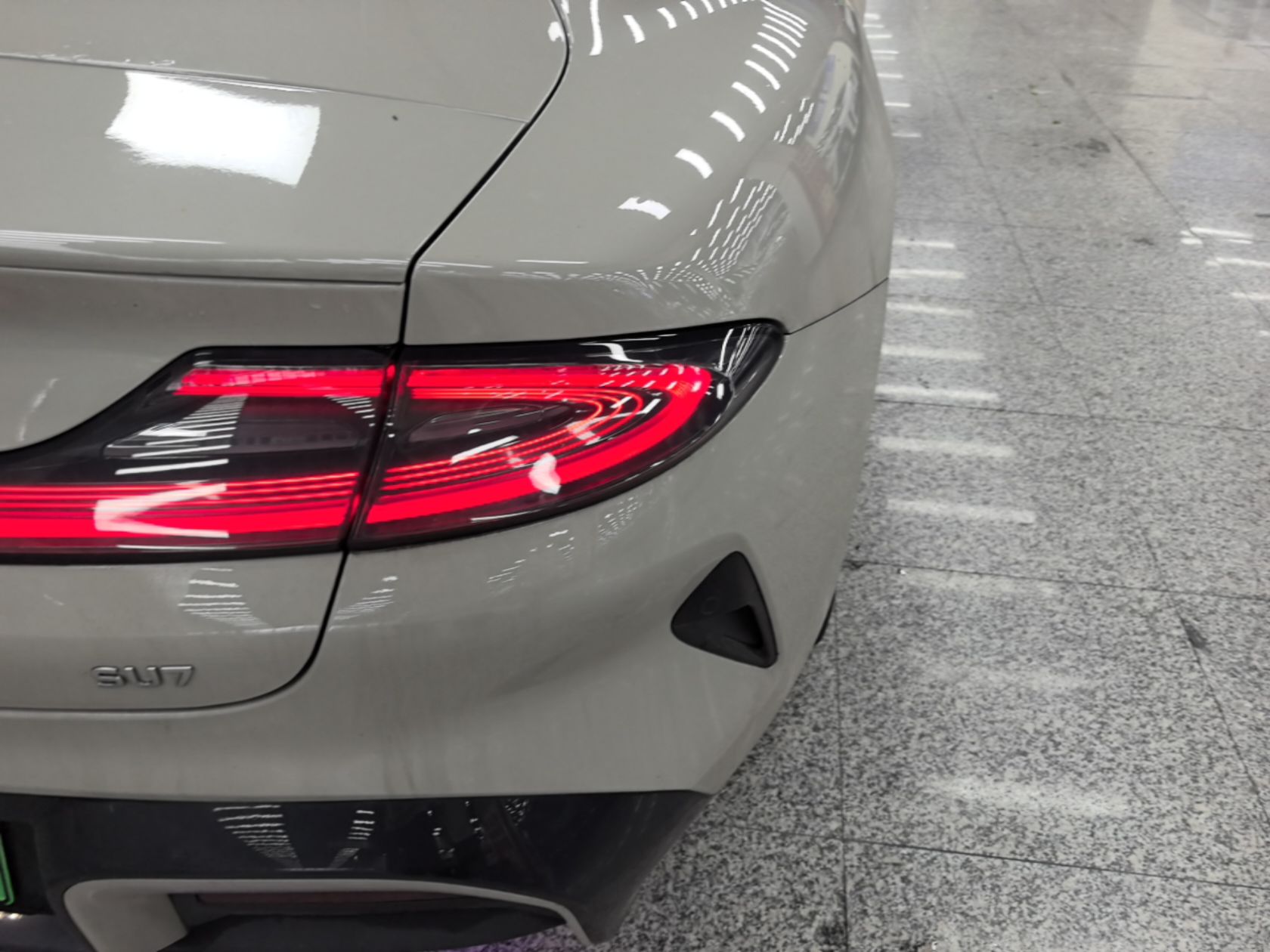 Xiaomi Auto SU7 2024 Rear-Drive Ultra-Long Range Advanced Pro-Level Intelligent Driving Version — снимка 9