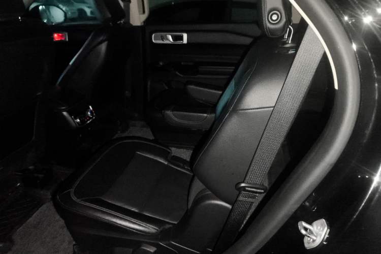 Used Ford Explorer 2020 EcoBoost 285 4x4 Titanium Edition 6 Seats
