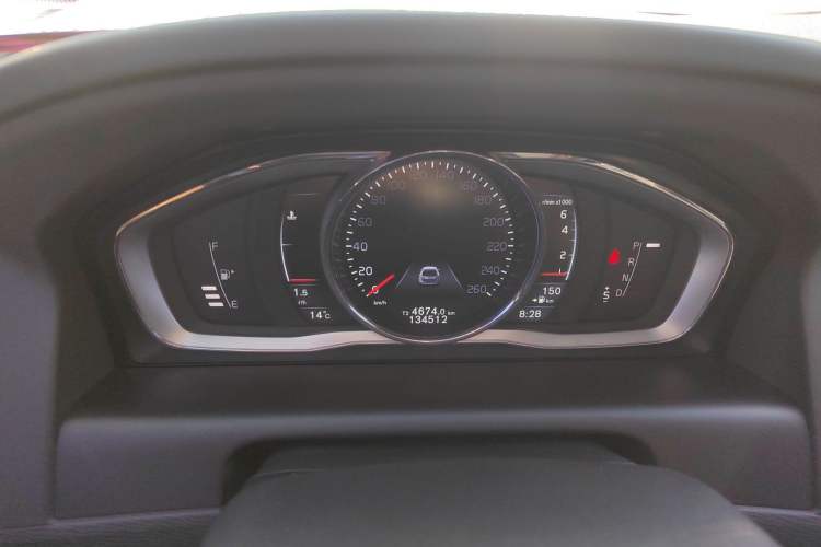 Used Volvo XC60 2016 T5 AWD Zhiyuan Edition Instrument Cluster