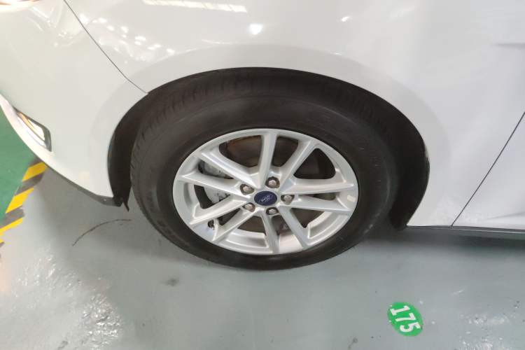 Used Ford Focus 2015 Sedan EcoBoost 180 Automatic Elite Model