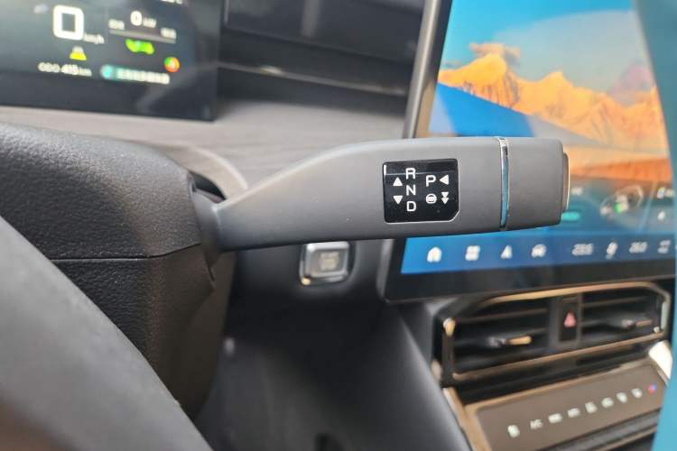 Used JETOUR Shanhai L6 2024 1.5TD DHT MAX Gear Lever