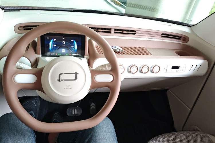 Used Bestune Pony 2026 Model 222km Agile Horse Center Console