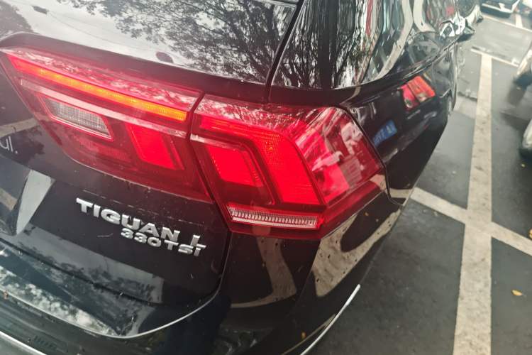 Used Volkswagen Tiguan L 2019 Updated Version 330TSI Automatic Two-Wheel Drive Panoramic Comfort Edition China VI Standard
