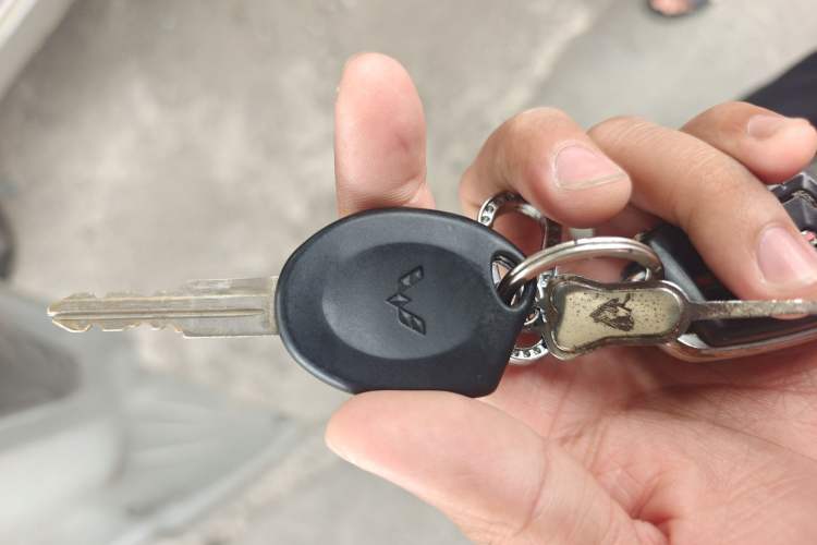 Used Wuling Rongguang 2011 1.2L Base Version
