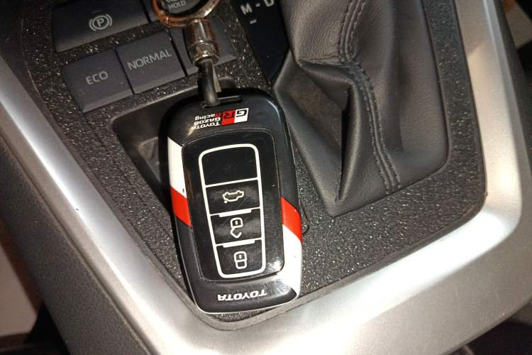 Used Toyota RAV4 2020 2.0L CVT Two-Wheel Drive Fashion Edition