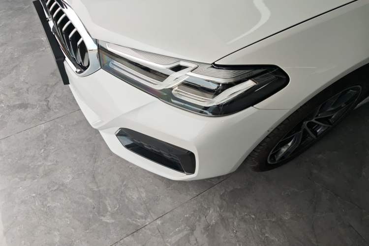 Used BMW 5 Series New Energy 2022 Second Facelift 535Le Pioneer Edition M Sport Package Left Front Headlight