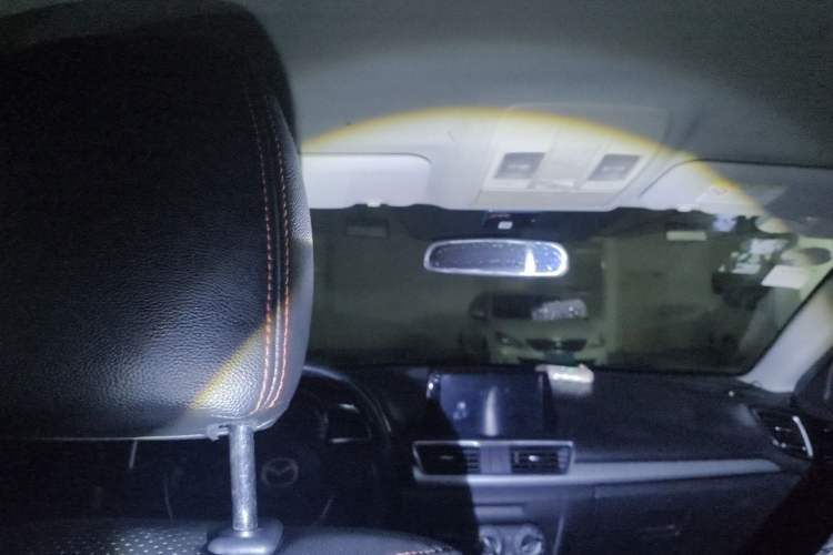 Used Mazda 3 Axela 2016 Sedan 1.5L Automatic Comfort Model Headliner