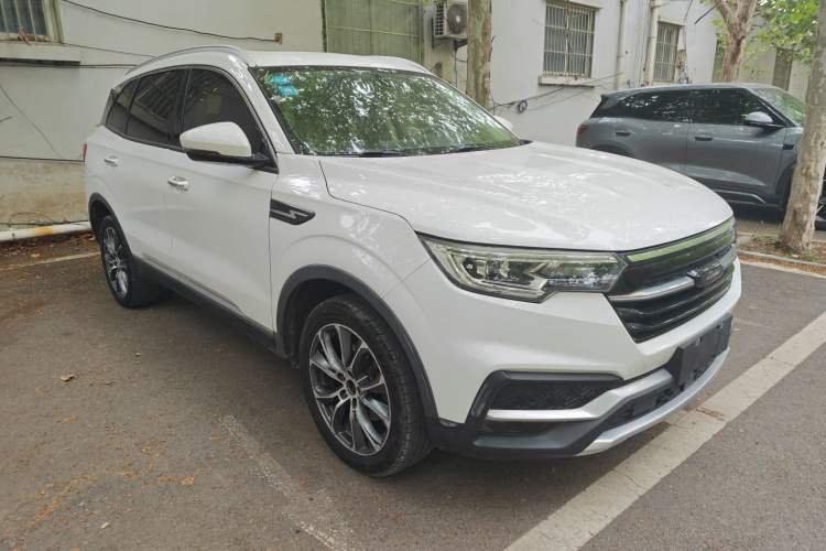 Used Zotye T500 2018 1.5T Automatic Smart Connected Prestige Model Front Right 45 Deg