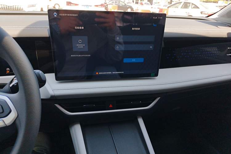 Used Jetta VS8 2026 Model 280TSI Automatic All-Round Edition Audio And AC Panel