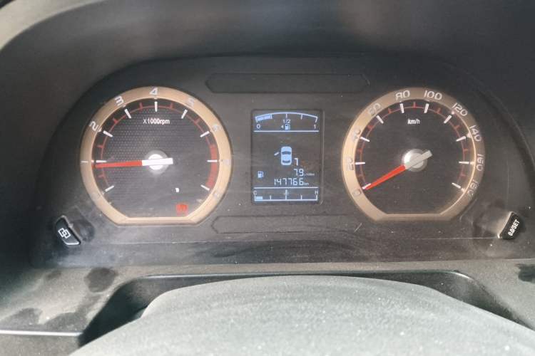 Used FORTHING Lingzhi 2018 M5L 1.6L 7-Seater Luxury Model
