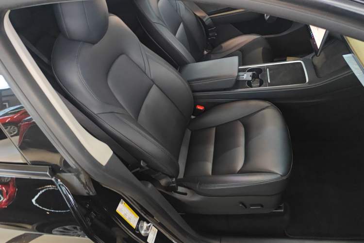 Used Tesla Model Y 2022 Rear-Wheel-Drive Version
