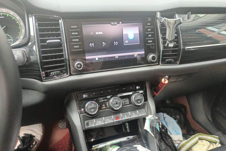 Used Skoda Kodiaq 2018 TSI380 7-Seater Four-Wheel-Drive Flagship Edition Audio And AC Panel