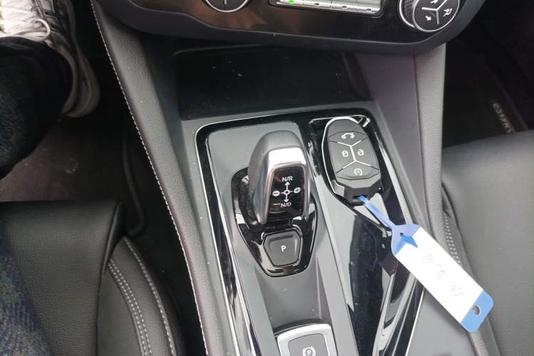 Used Lynk & Co 02 2021 1.5TD DCT Two-Wheel Drive Power Plus Gear Lever