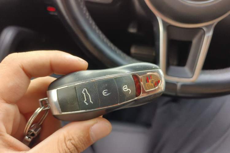 Used Porsche Cayenne 2016 Cayenne 3.0T Vehicle Key