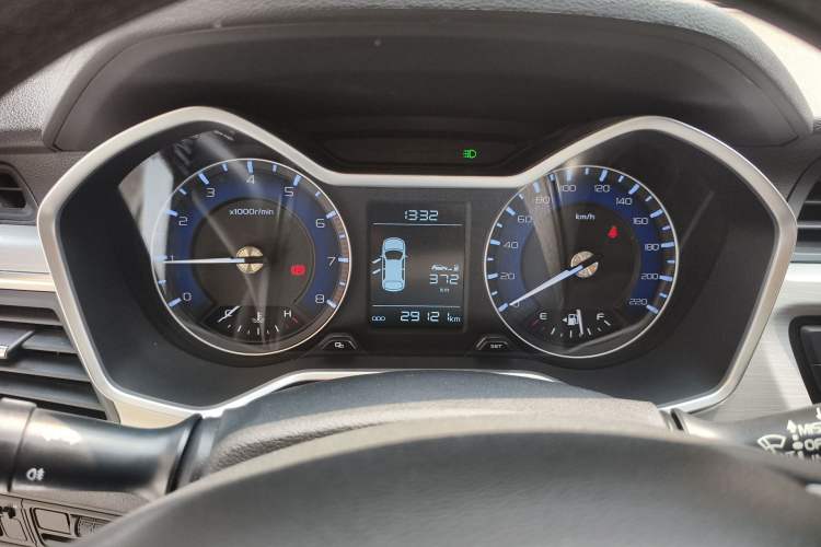 Used Geely Auto Vision X3 2019 Upgraded Model 1.5L Manual Luxury Version
