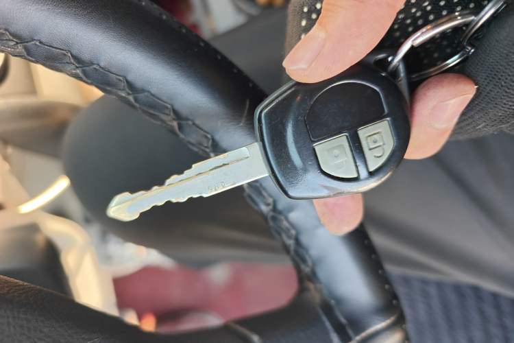 Used Suzuki Alto 2013 1.0L Manual Luxury Model Vehicle Key