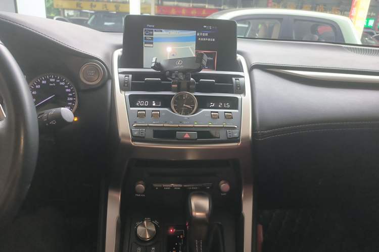 Used Lexus NX 2020 200 All-Wheel Drive Fēngshàng Version China VI Standard Audio And AC Panel