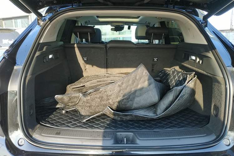 Used Buick Envision 2023 Encore S 552T Two-Wheel Drive Luxury Model