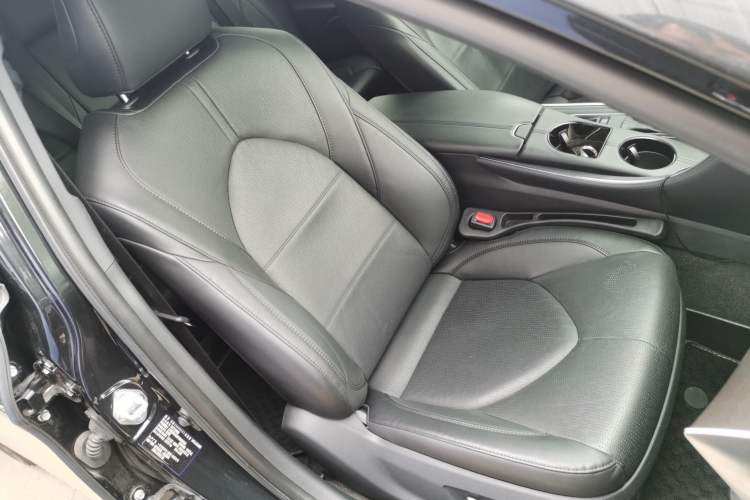 Used Toyota Avalon 2022 2.0L Luxury Edition
