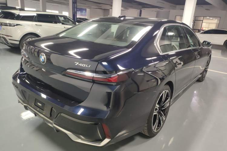 Used BMW 7 Series 2023 740Li Leading Model M Sport Package