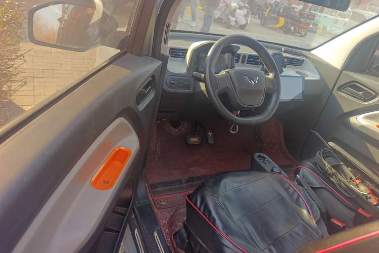 Used Wuling Hongguang MINIEV 2021 Macaron Fashion Model Lithium Iron Phosphate