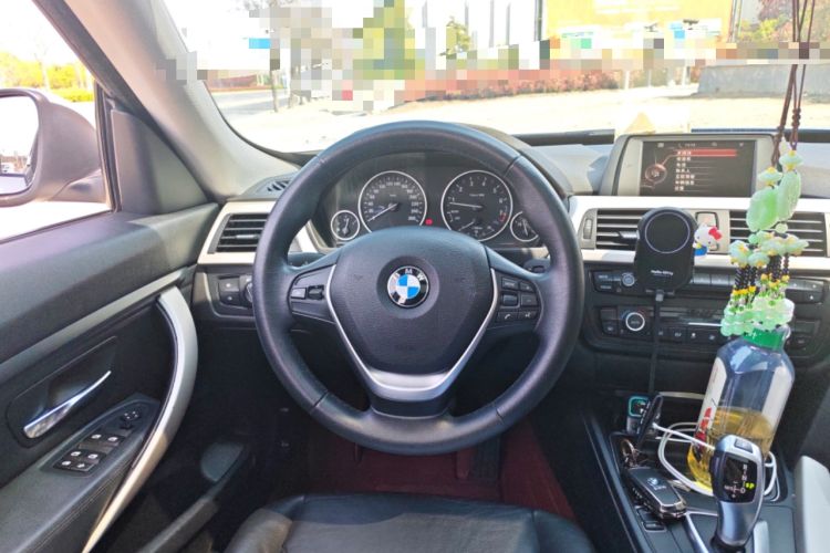 Used BMW 3 Series GT 2014 320i Leading Model

