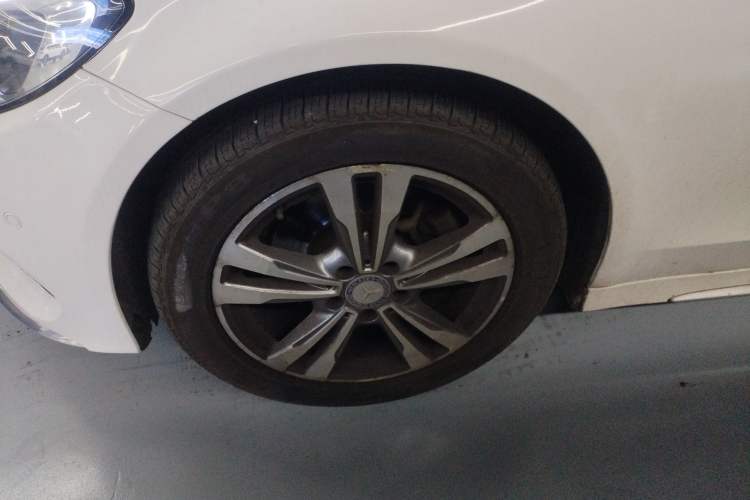 Used Mercedes-Benz C-Class 2016 C 200 L Sport Edition Left Front Wheel Hub