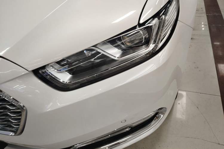 Used Ford Taurus 2015 EcoBoost 245 Luxury Model