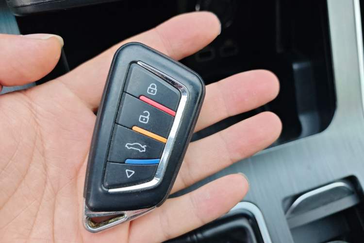 Used JETOUR X70 2020 1.5T DCT Comfort Edition 7-Seater