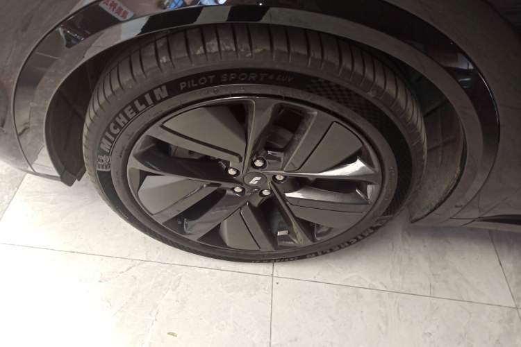 Used Li Auto L9 2024 Ultra Model
