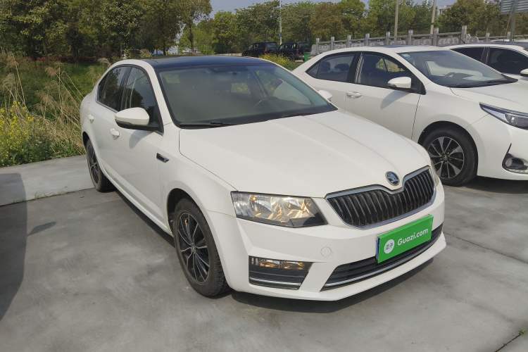 Used Skoda Octavia 2017 1.6L Manual Smart Drive Edition Exterior 1