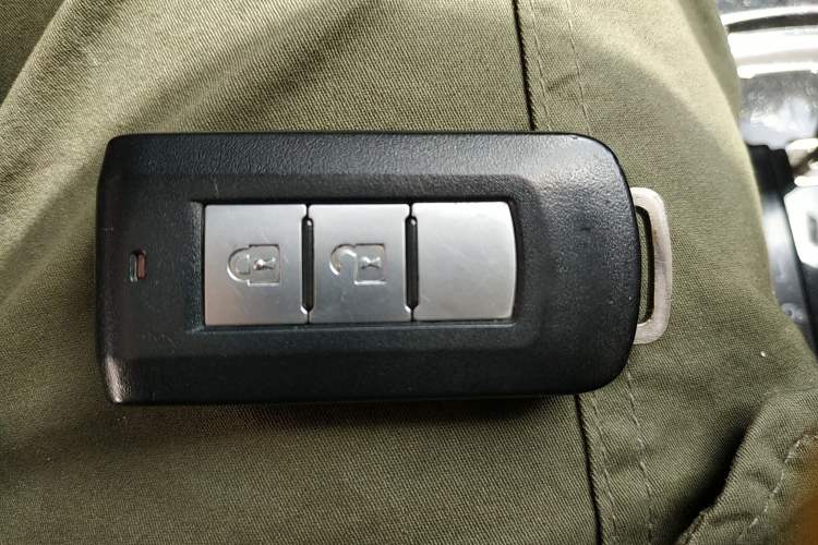 Used Mitsubishi Outlander 2018 2.0L Two-Wheel Drive Glory Edition 5 Seats Interior 1