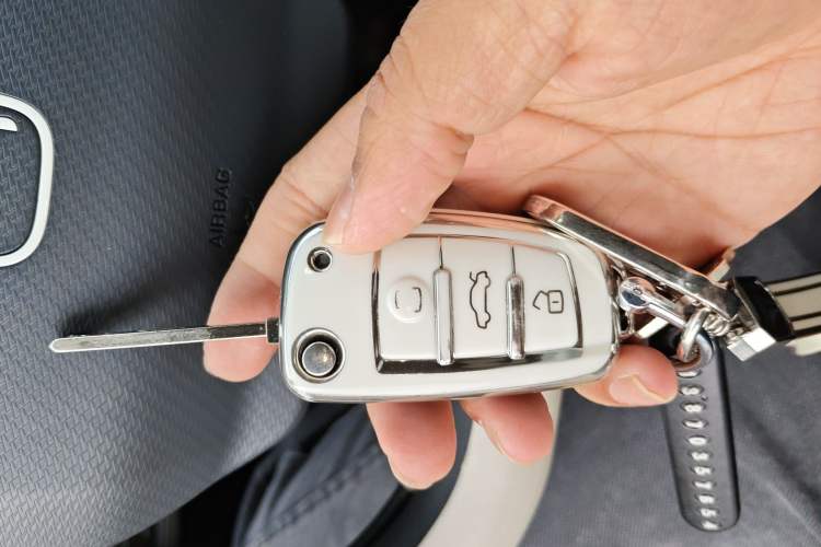 Used Chery QQ Ice Cream 2025 Model 205km Sundae Edition Vehicle Key