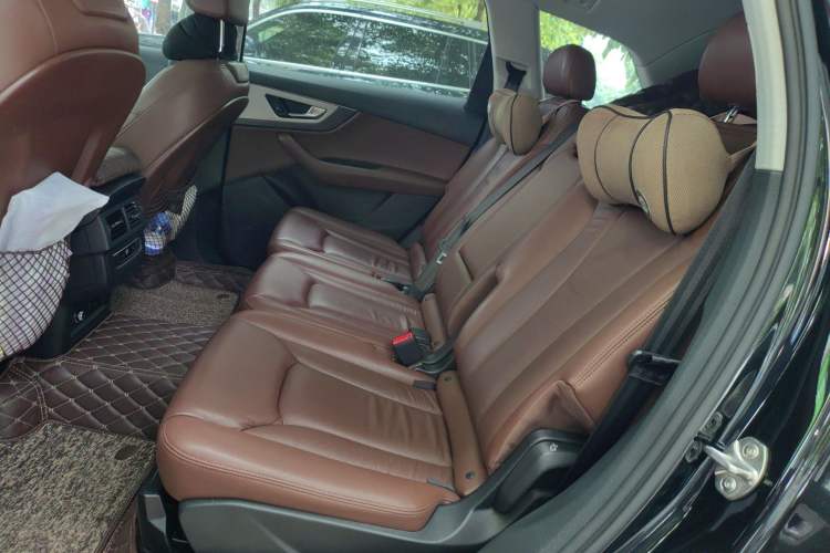 Used Audi Q7 2016 45 TFSI Technology Edition Left Rear Seat